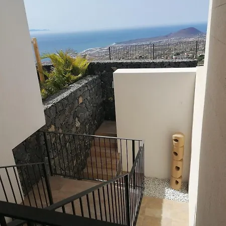 “la Florida” - Wonderful Views - Pool - Wifi فيلة