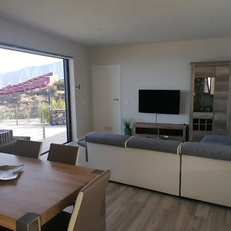 “la Florida” - Wonderful Views - Pool - Wifi