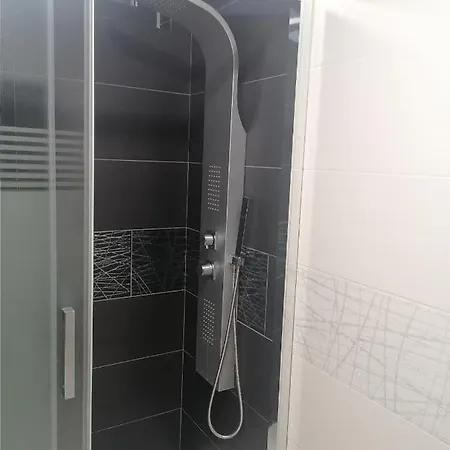 “la Florida” - Wonderful Views - Pool - Wifi * קנדלריה